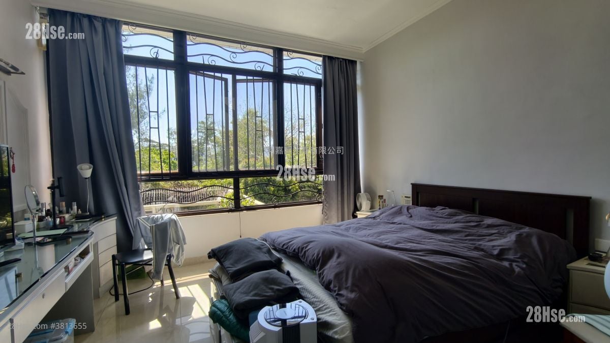 Greenwood Terrace Sell 3 Bedrooms , 3 Bathrooms 1,692 ft²