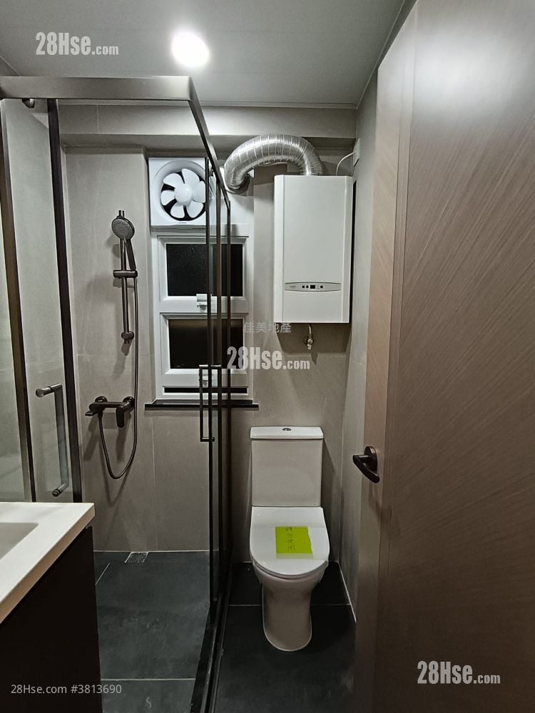 On Wo Gardens Sell 3 Bedrooms , 1 Bathroom 545 ft²