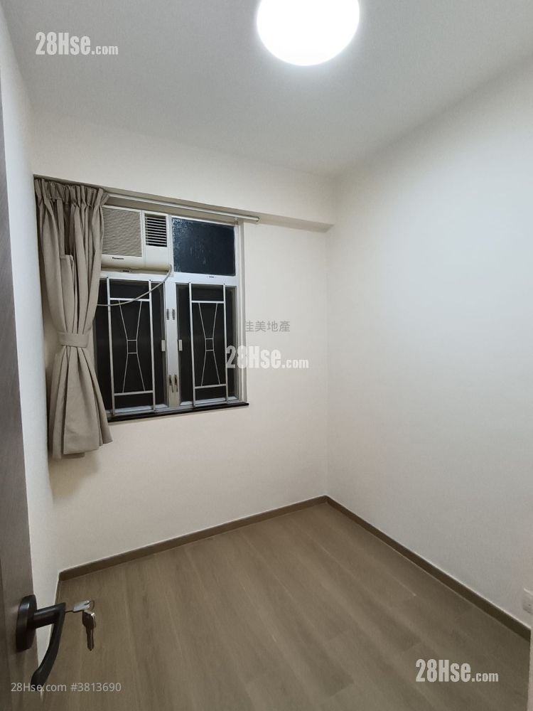 On Wo Gardens Sell 3 Bedrooms , 1 Bathroom 545 ft²