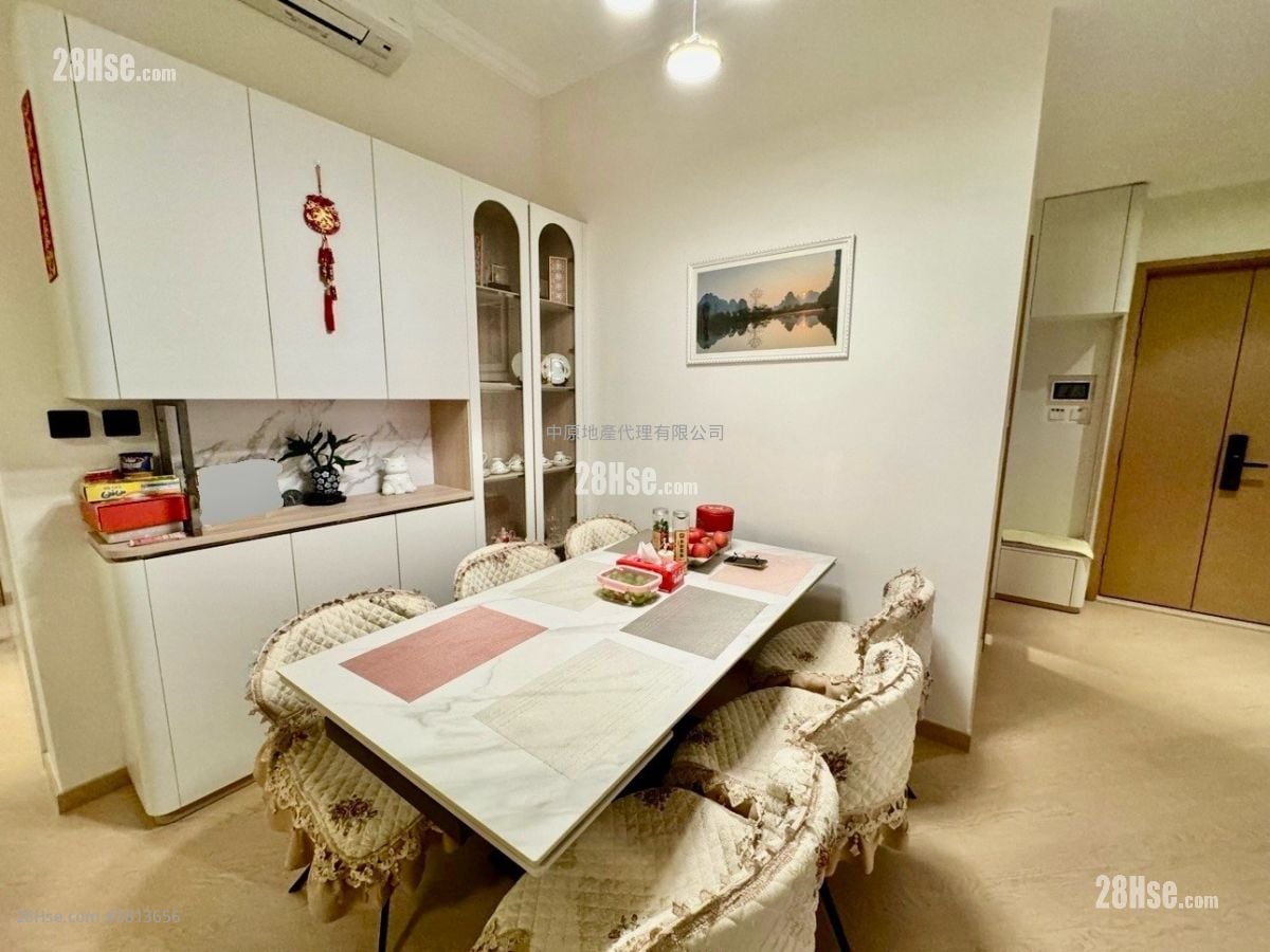 Lp10 Sell 4 Bedrooms , 3 Bathrooms 1,204 ft²