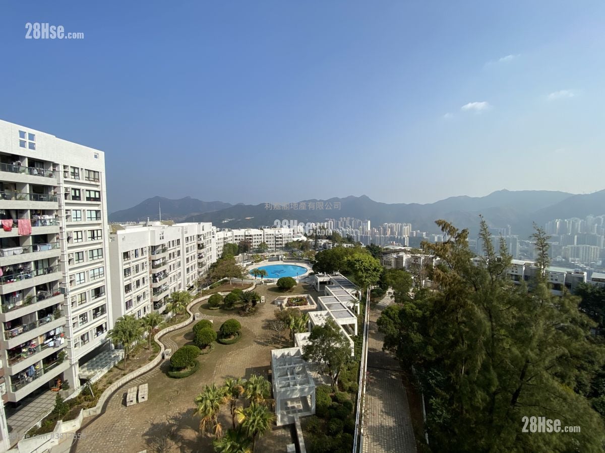 Greenwood Terrace Sell 3 Bedrooms , 3 Bathrooms 1,692 ft²