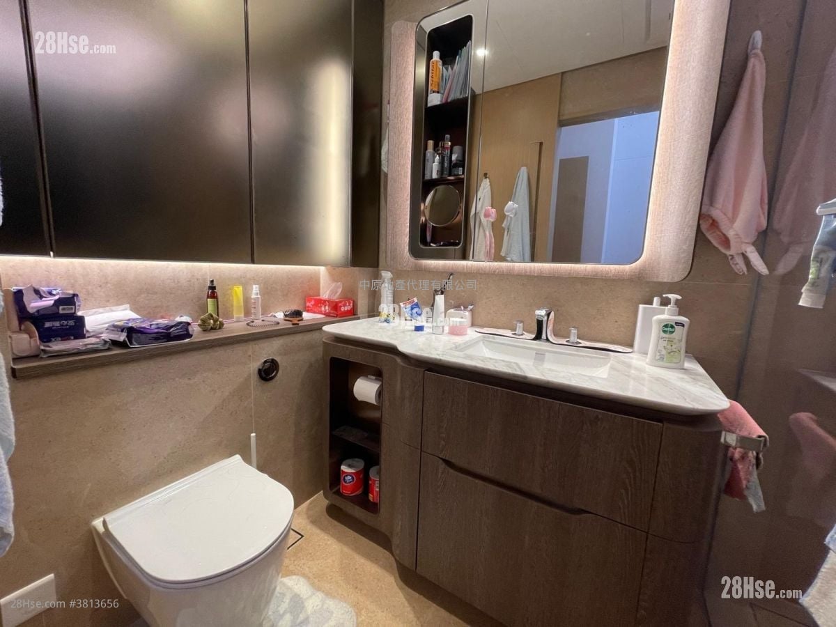 Lp10 Sell 4 Bedrooms , 3 Bathrooms 1,204 ft²