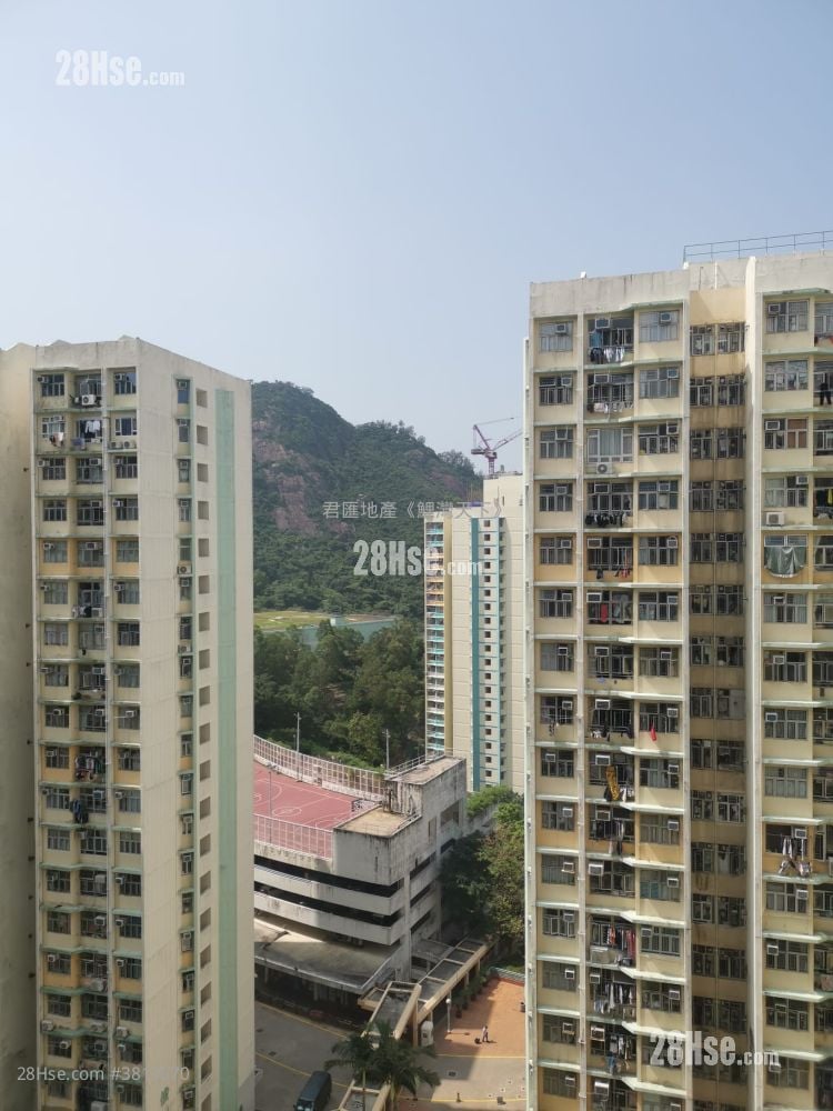 Ko Chun Court Sell 2 Bedrooms , 1 Bathroom 424 ft²