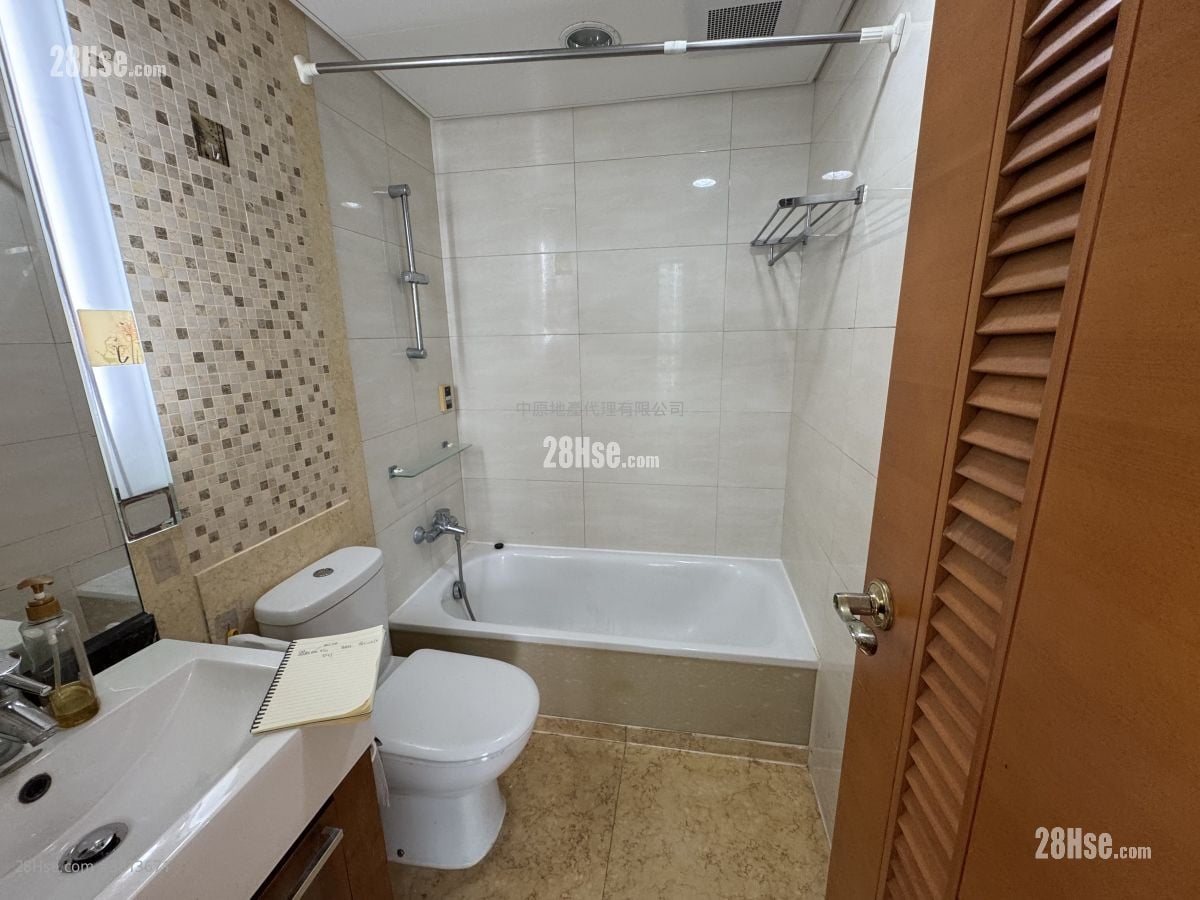 银湖天峰 售盘 2 房 , 1 浴室 541 平方尺