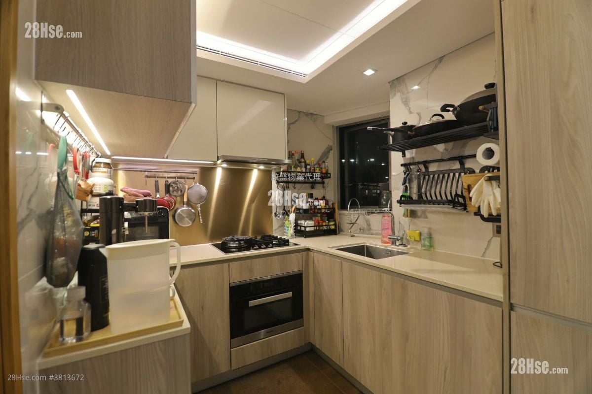 One Kai Tak(Ii) Sell 3 Bedrooms , 2 Bathrooms 799 ft²