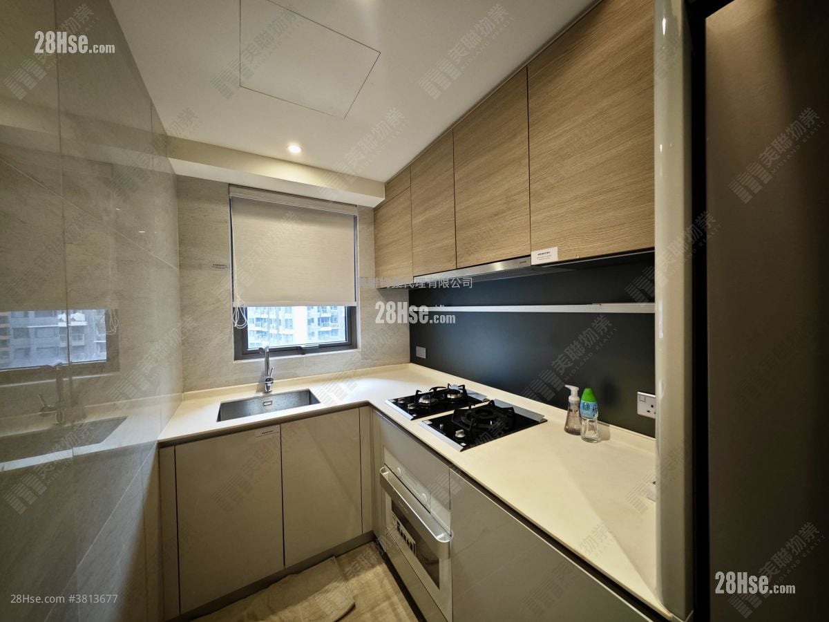Solaria Rental 3 Bedrooms , 1 Bathroom 597 ft²