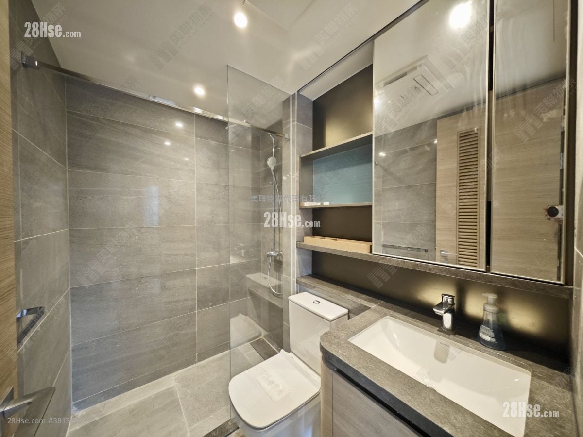 Solaria Rental 3 Bedrooms , 1 Bathroom 597 ft²