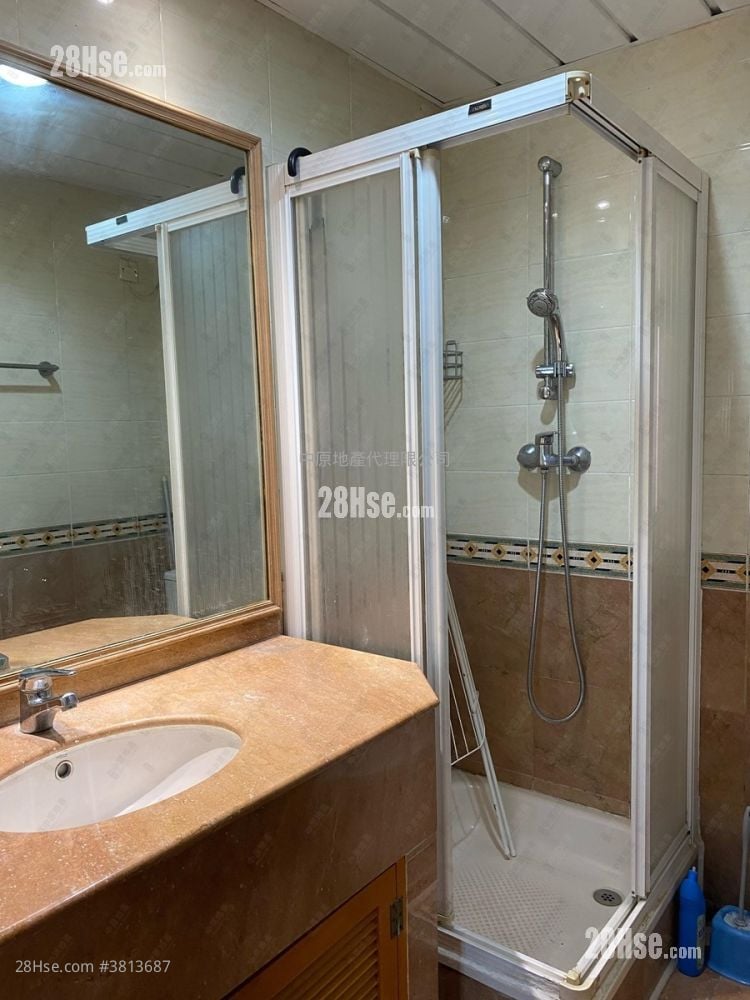 Discovery Park Rental 3 Bedrooms , 2 Bathrooms 653 ft²