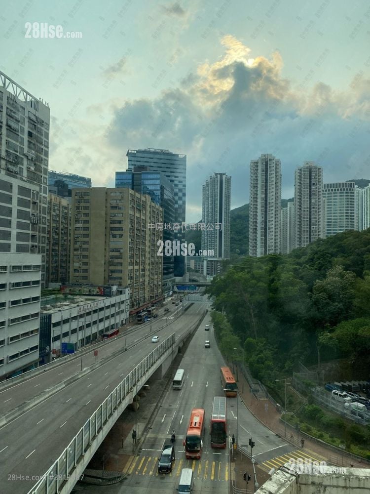 Discovery Park Rental 3 Bedrooms , 2 Bathrooms 653 ft²