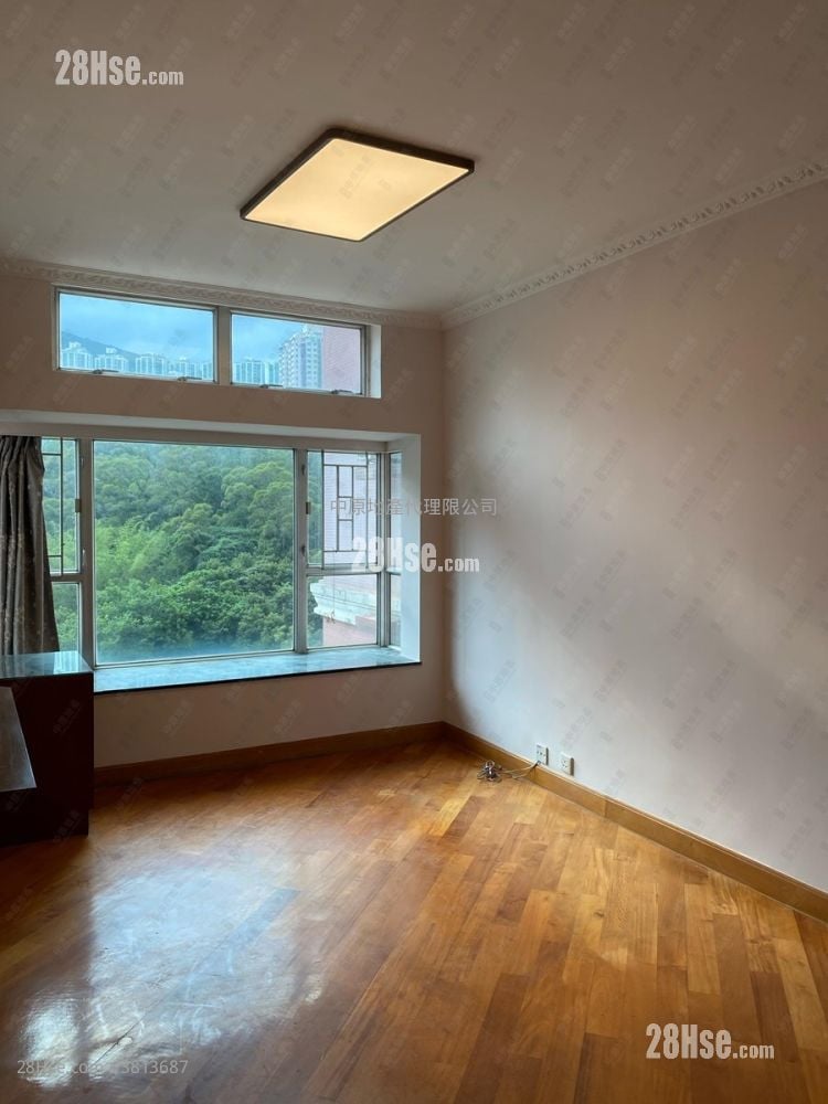 Discovery Park Rental 3 Bedrooms , 2 Bathrooms 653 ft²