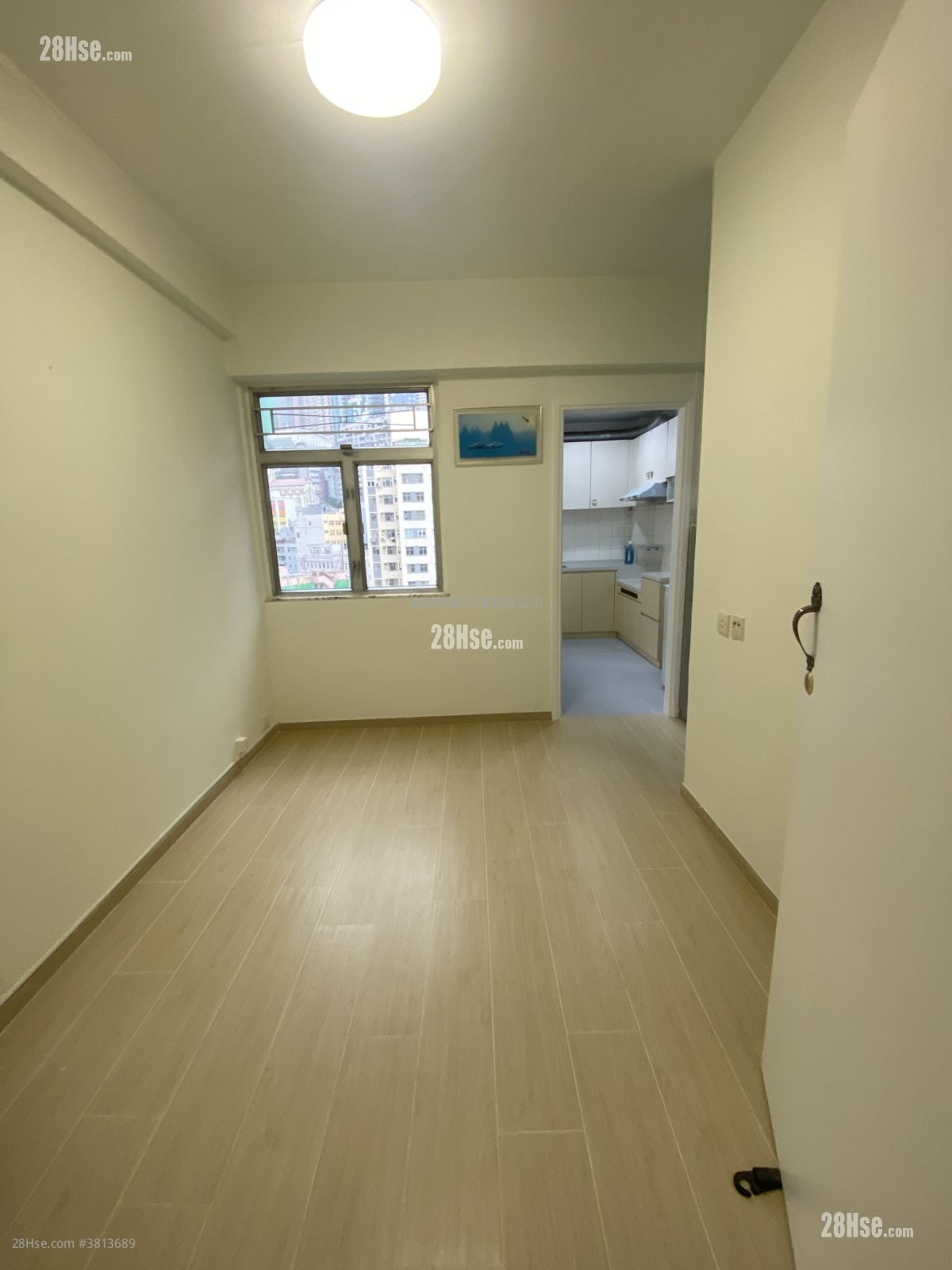 廳: 僑發大廈 租盤 1 房 , 1 浴室 315 平方呎