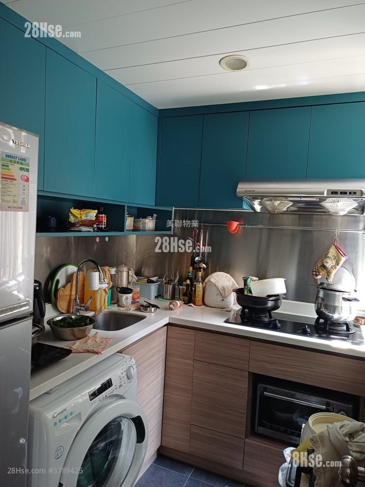 Kornhill Sell 3 Bedrooms 616 ft²