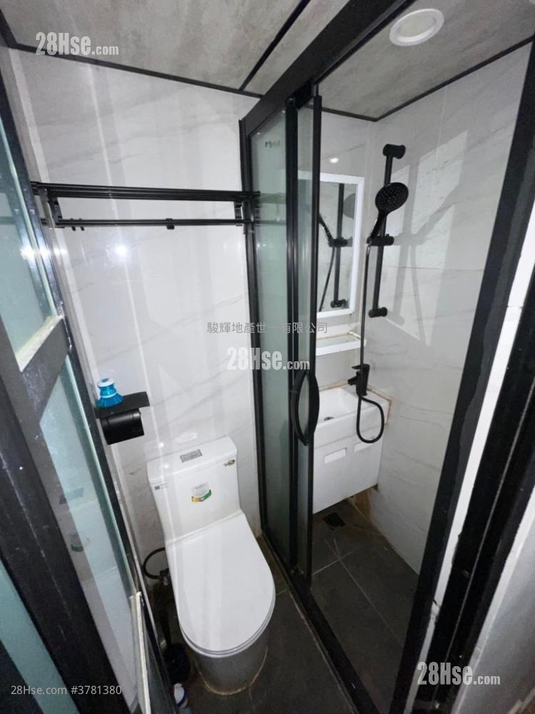 Comfort Building Rental 1 Bedroom , 1 Bathroom 150 ft²