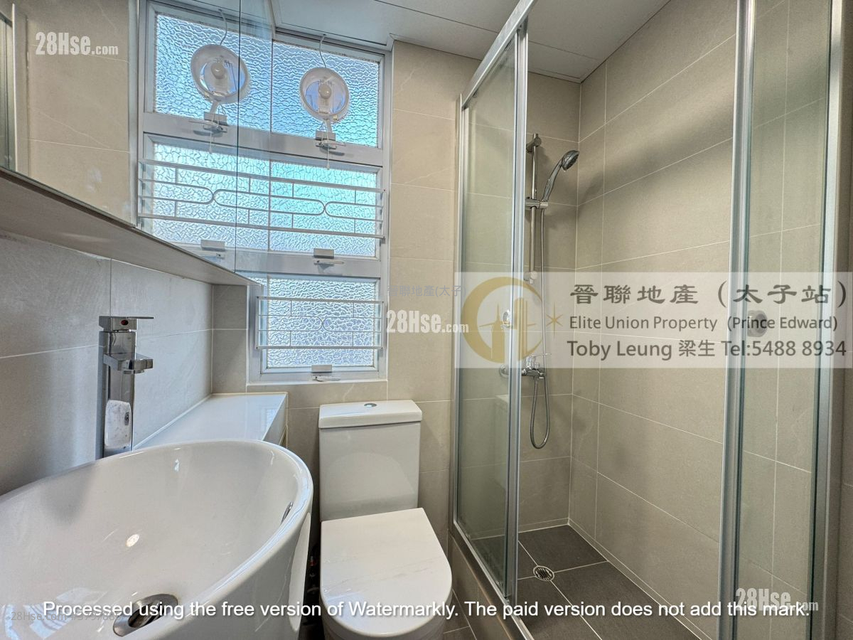 Wai Pont House Sell 2 Bedrooms , 1 Bathroom 292 ft²