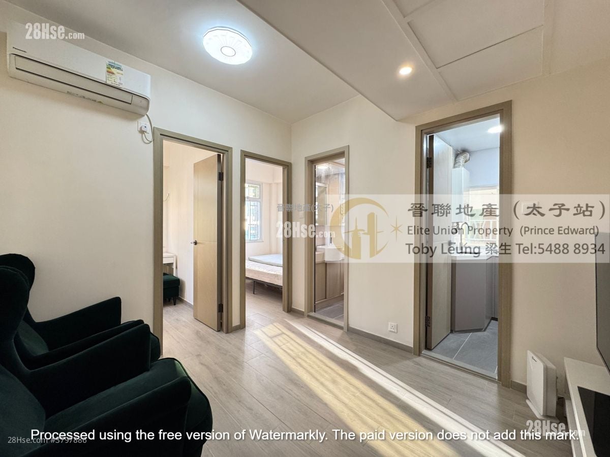 Wai Pont House Sell 2 Bedrooms , 1 Bathroom 292 ft²