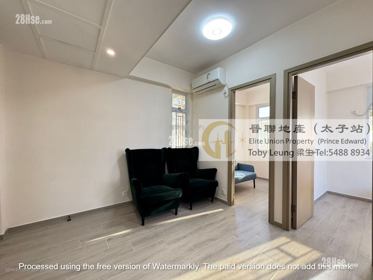 Wai Pont House Sell 2 Bedrooms , 1 Bathroom 292 ft²