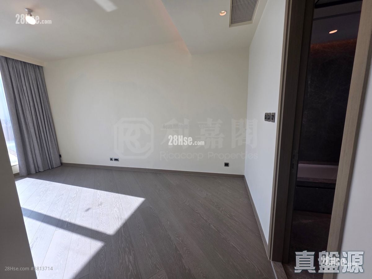 Pano Harbour Sell 5+ Bedrooms 2,729 ft²