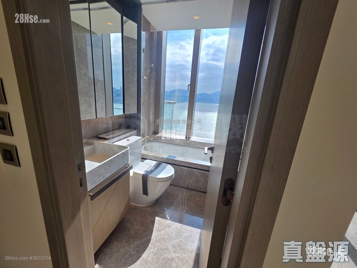 Pano Harbour Sell 5+ Bedrooms 2,729 ft²