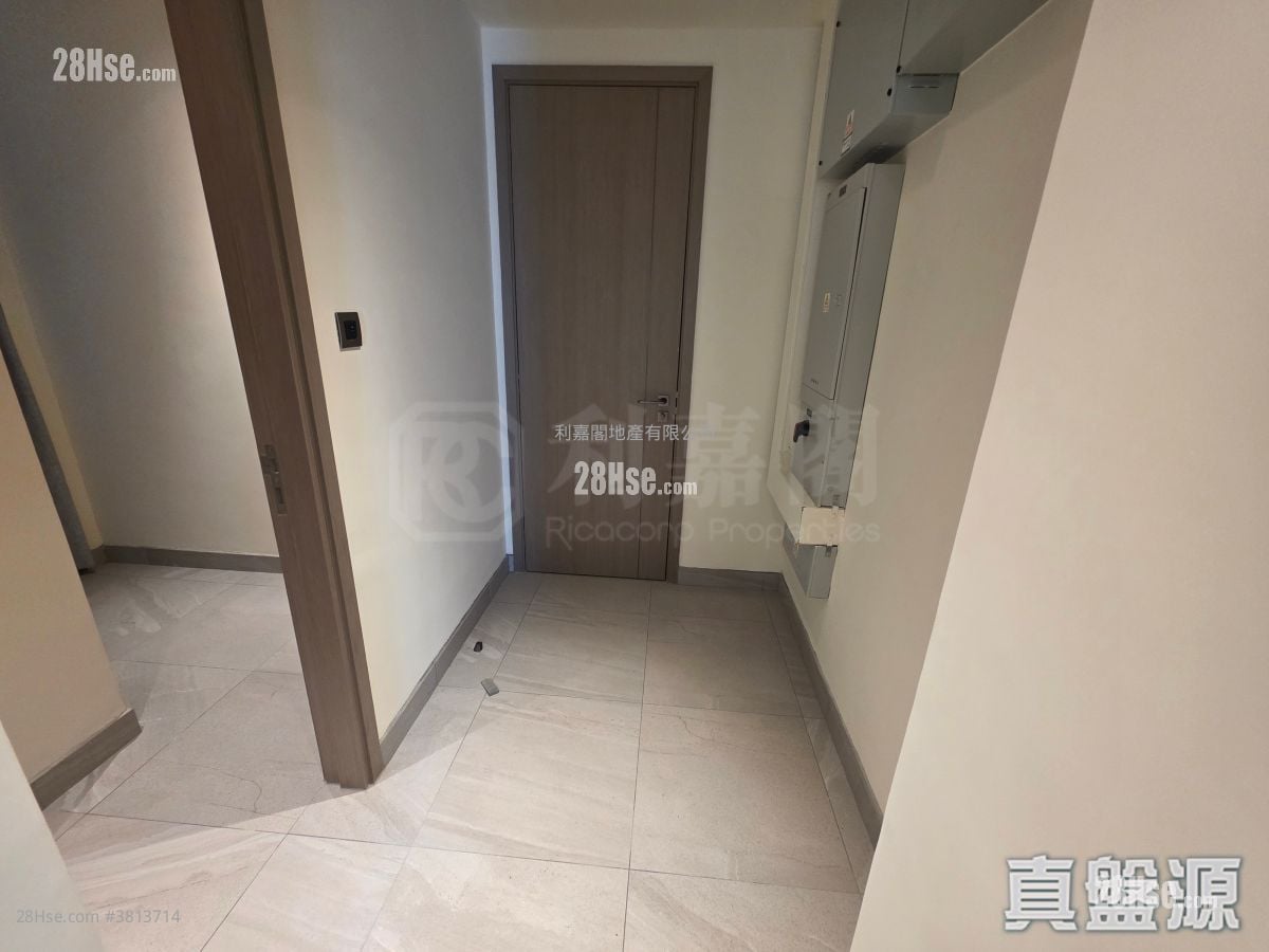 Pano Harbour Sell 5+ Bedrooms 2,729 ft²