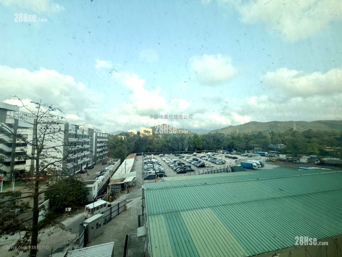 Yoho Town 售盘 2 房 , 1 浴室 393 平方尺