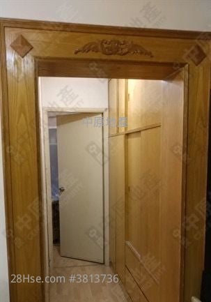 Tin Shing Court Sell 3 Bedrooms 594 ft²