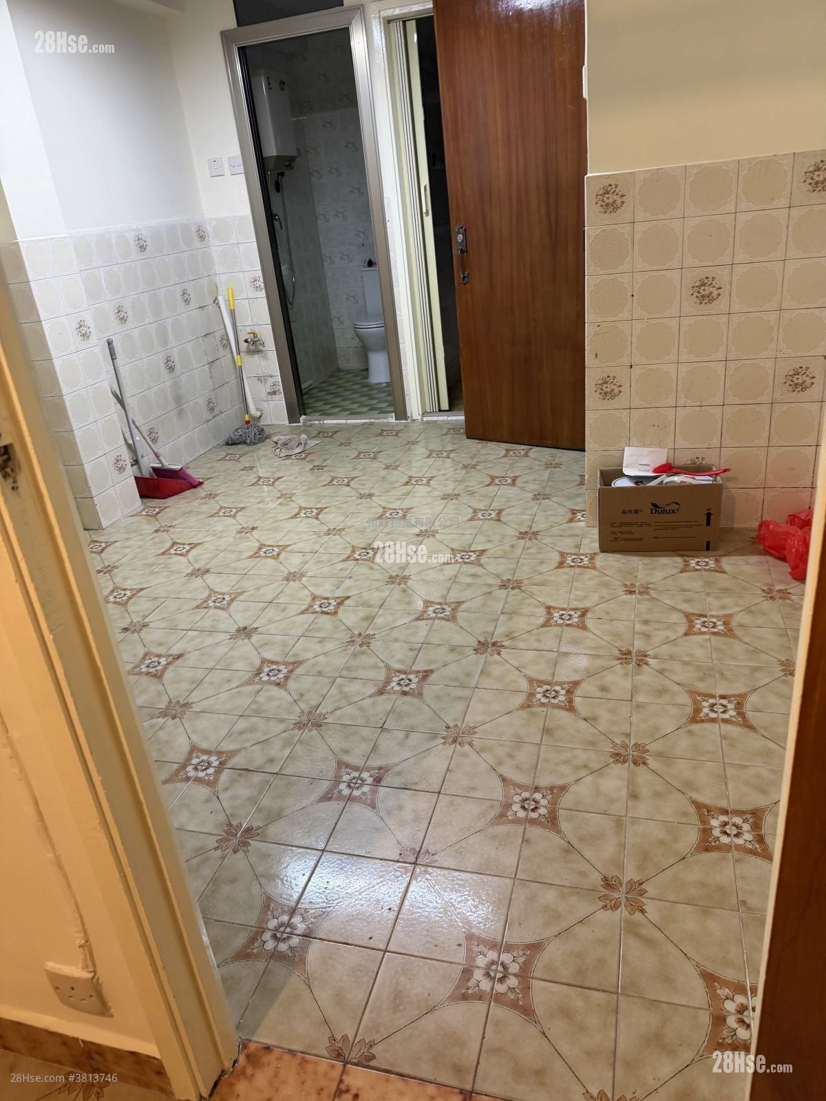 村屋 租盘 1 房 , 1 浴室 350 平方尺