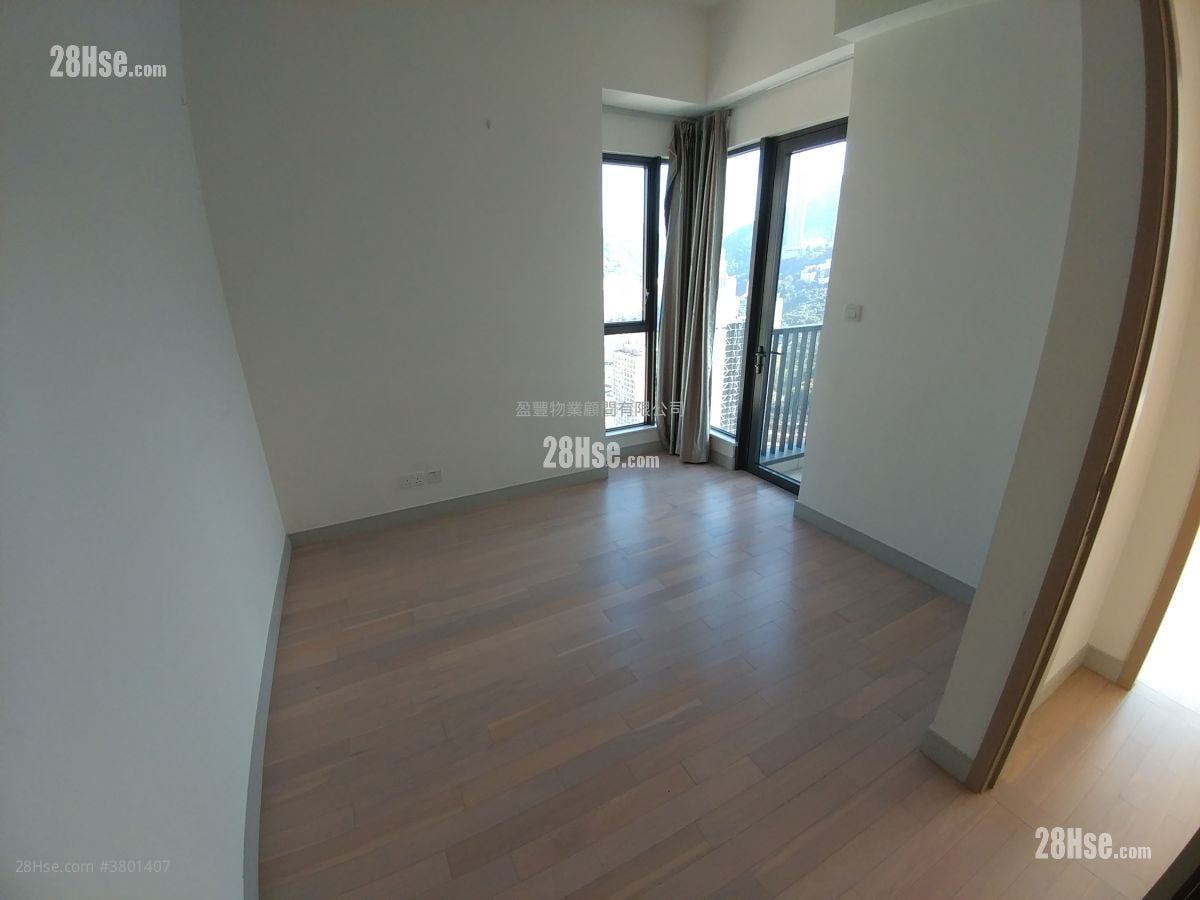 萃峰 售盘 4 房 , 3 浴室 873 平方尺