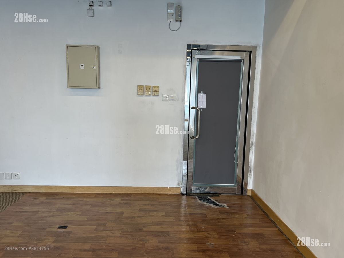 Tuen Mun Central Square Rental Studio