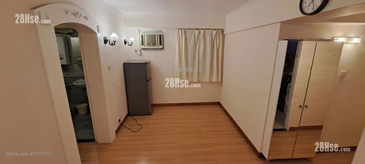 Full Wealth Gardens Rental 2 Bedrooms , 1 Bathroom 446 ft²