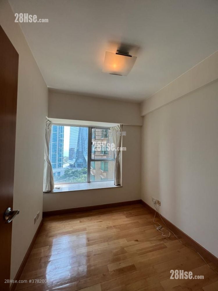 The Waterfront Rental 3 Bedrooms , 2 Bathrooms 794 ft²