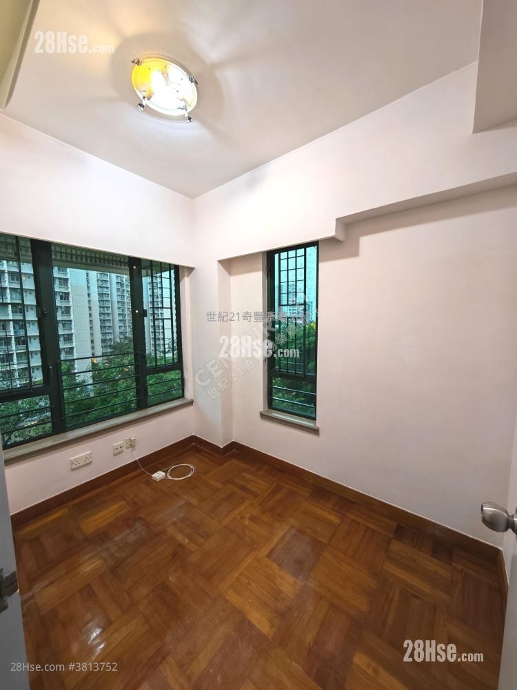 Dawning Views Sell 2 Bedrooms , 1 Bathroom 384 ft²