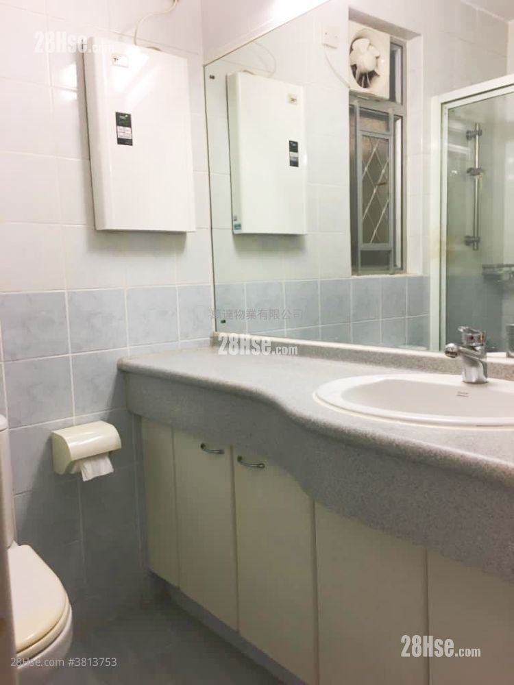 愉翠苑 售盤 3 房 , 2 浴室 650 平方呎