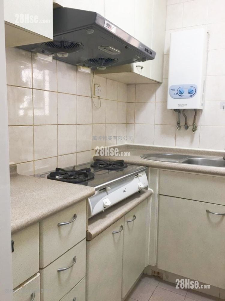 愉翠苑 售盤 3 房 , 2 浴室 650 平方呎