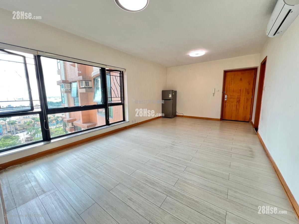 Aegean Coast Rental 4 Bedrooms , 2 Bathrooms 811 ft²