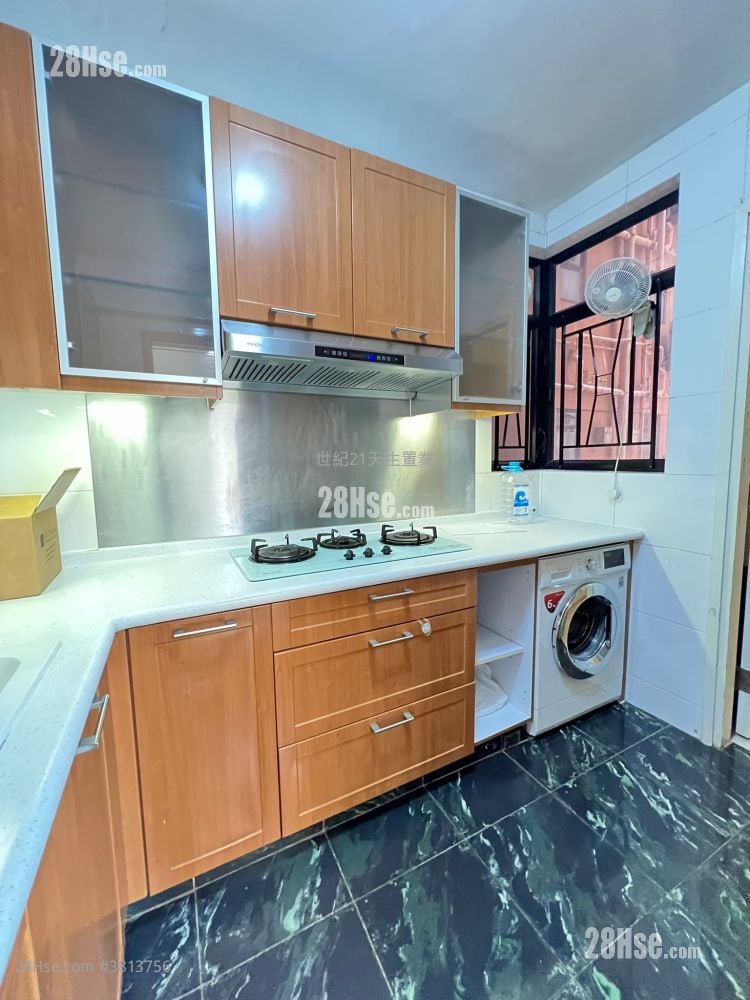 Aegean Coast Rental 4 Bedrooms , 2 Bathrooms 811 ft²