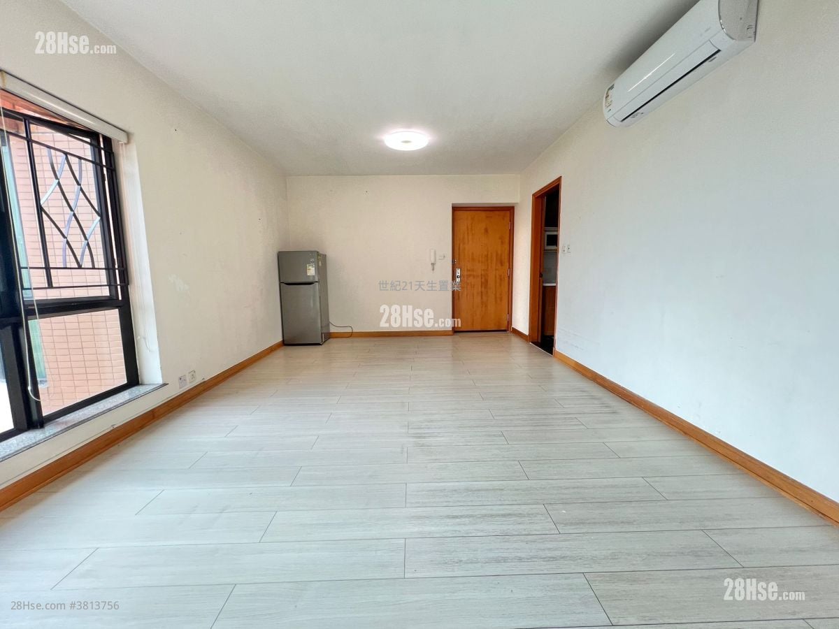 Aegean Coast Rental 4 Bedrooms , 2 Bathrooms 811 ft²