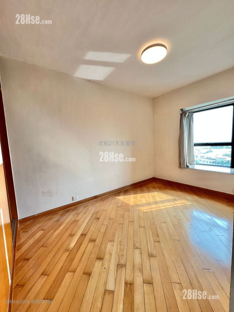 Aegean Coast Rental 4 Bedrooms , 2 Bathrooms 811 ft²