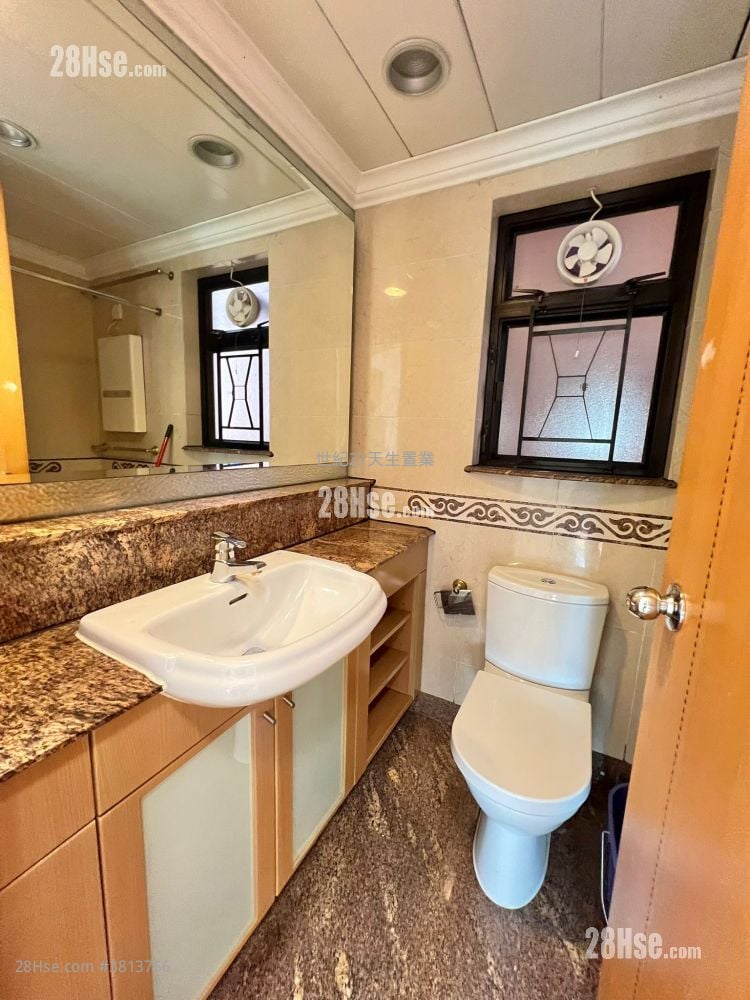 Aegean Coast Rental 4 Bedrooms , 2 Bathrooms 811 ft²