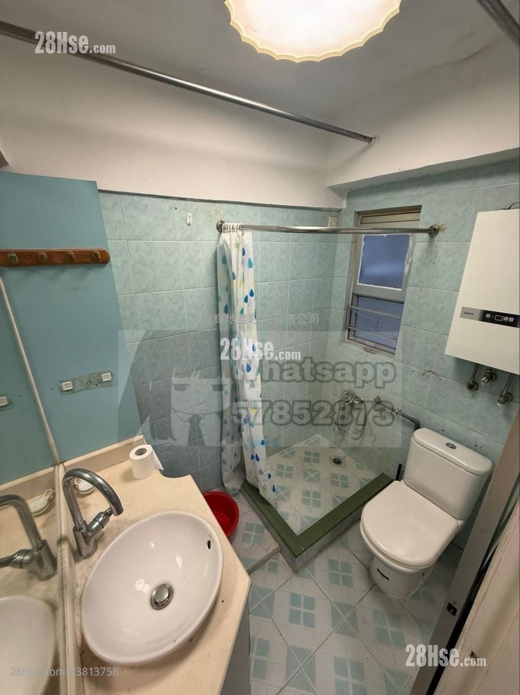 顺安大厦 售盘 2 房 , 1 浴室 320 平方尺