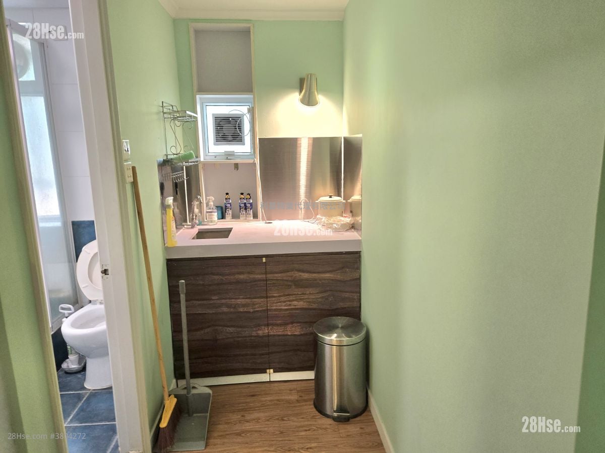 恒利大厦 租盘 2 房 , 1 浴室 339 平方尺