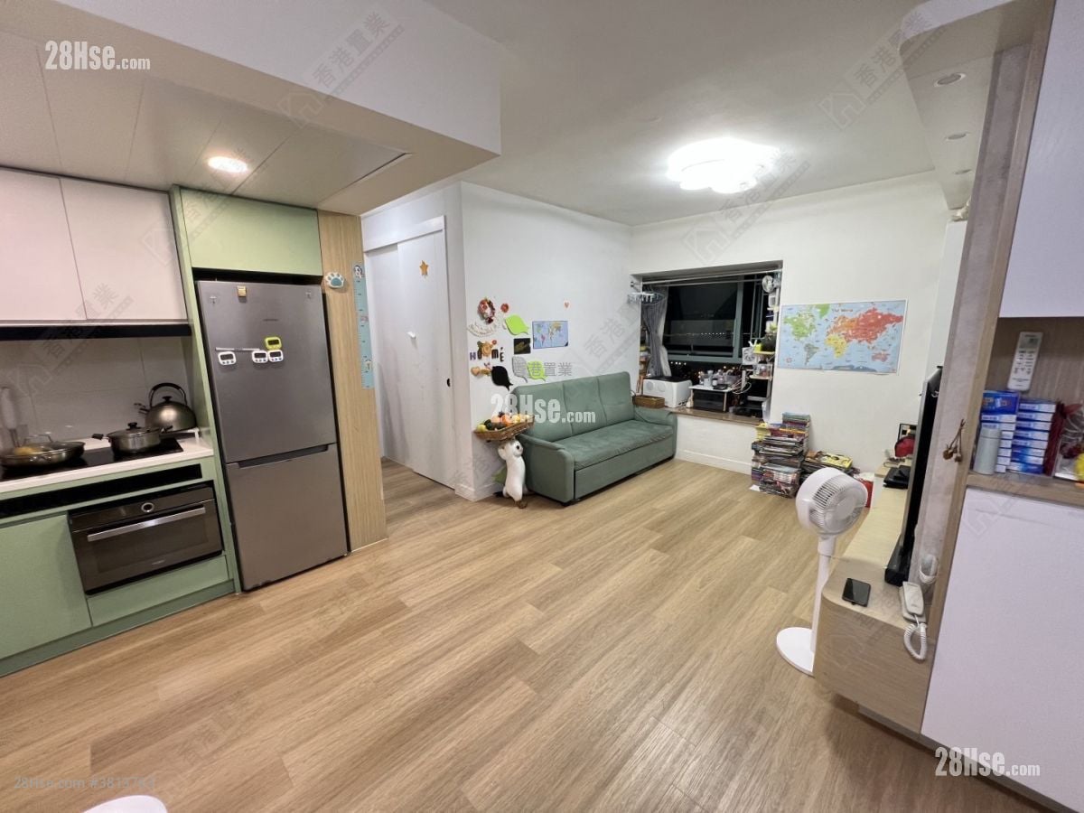 Aquamarine Sell 2 Bedrooms , 1 Bathroom 510 ft²