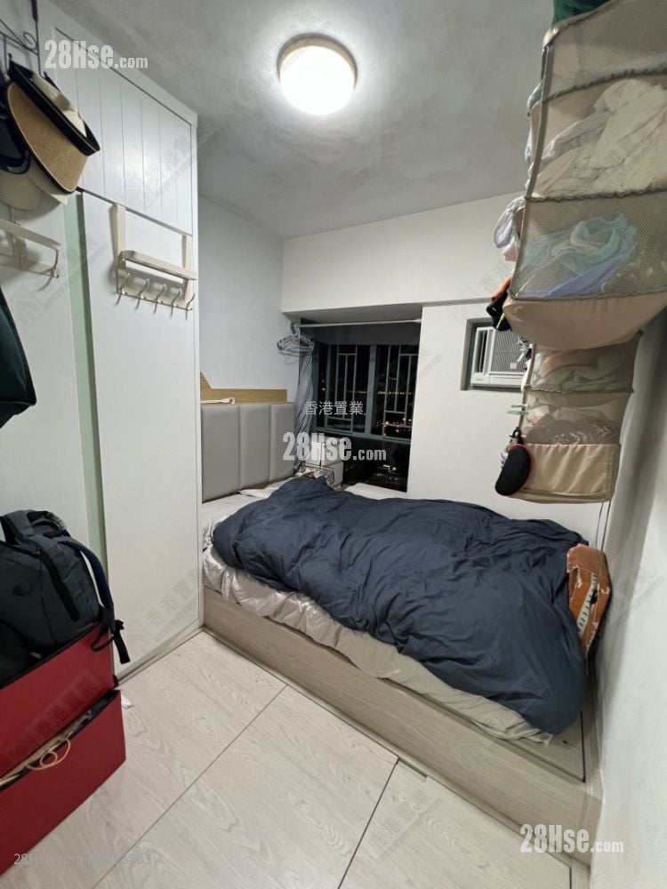 Aquamarine Sell 2 Bedrooms , 1 Bathroom 510 ft²