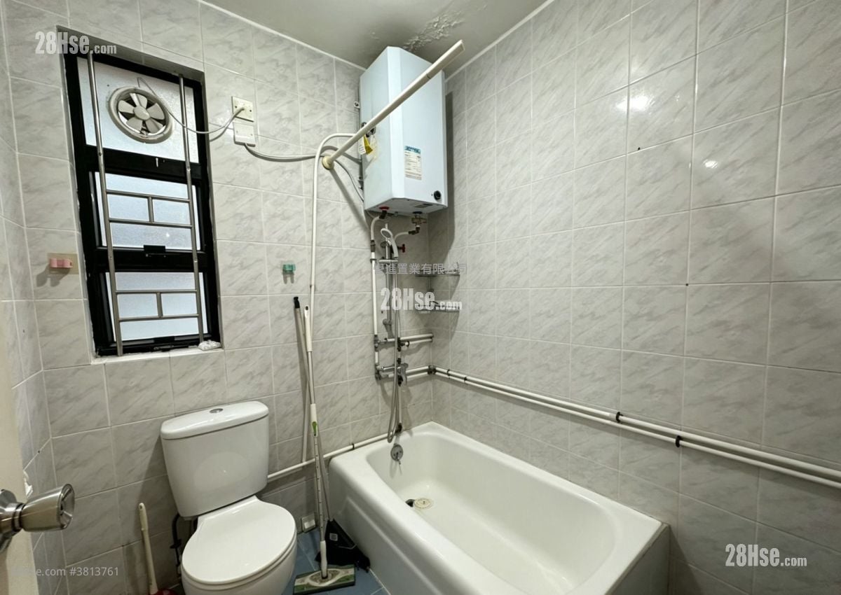 Village Sell 2 Bedrooms , 1 Bathroom 780 ft²