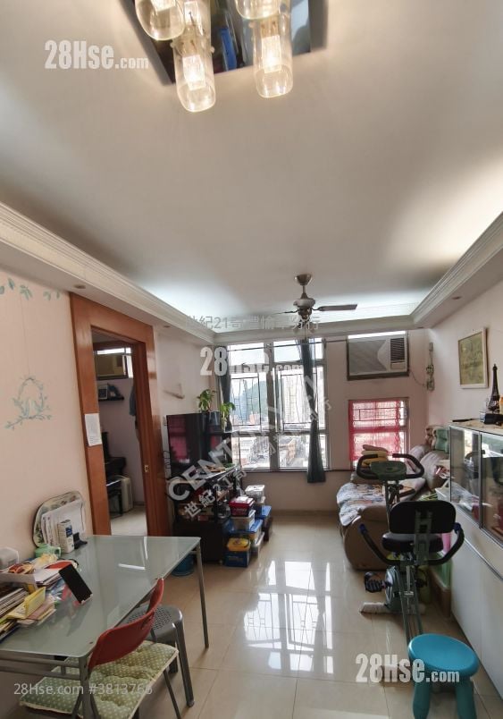 愉翠苑 售盤 3 房 , 2 浴室 650 平方呎