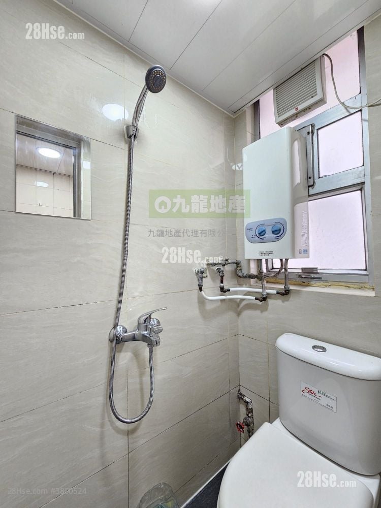 Man Woo Building Rental Studio , 1 Bathroom 187 ft²