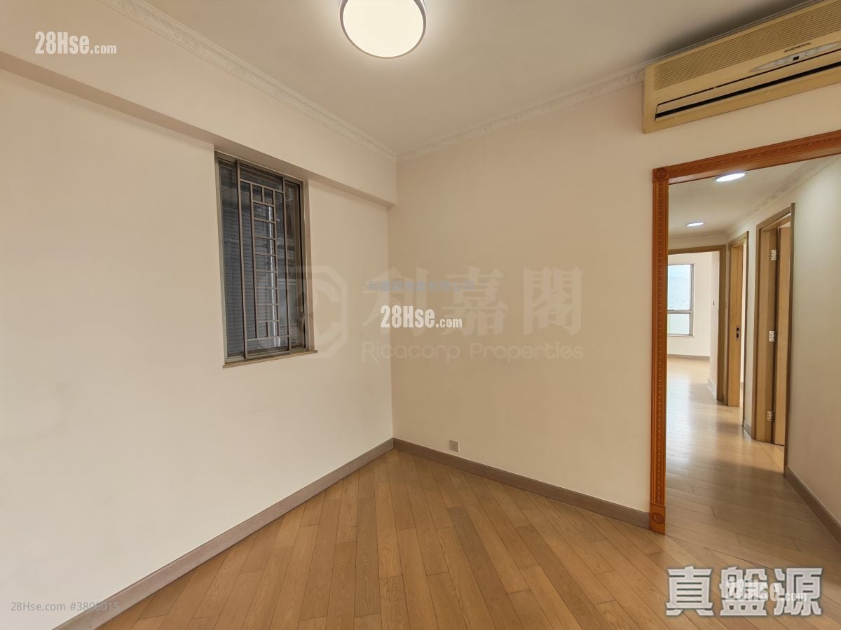 La Grove Sell 3 Bedrooms 807 ft²