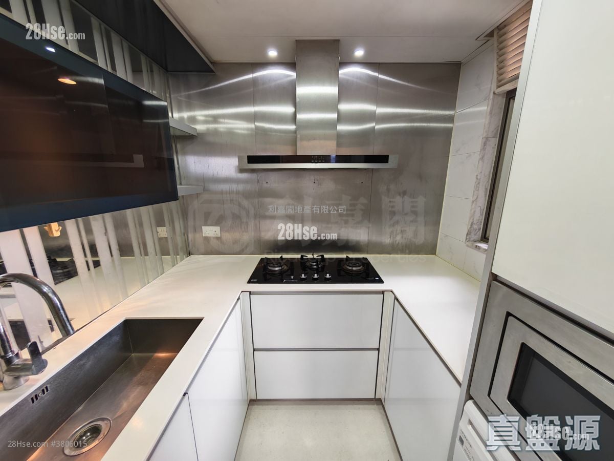 La Grove Sell 3 Bedrooms 807 ft²