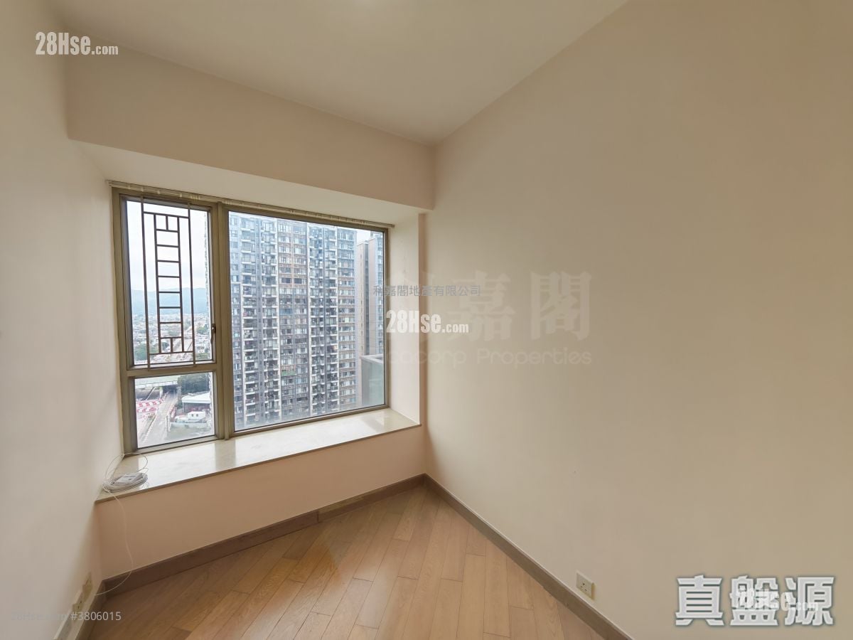 La Grove Sell 3 Bedrooms 807 ft²