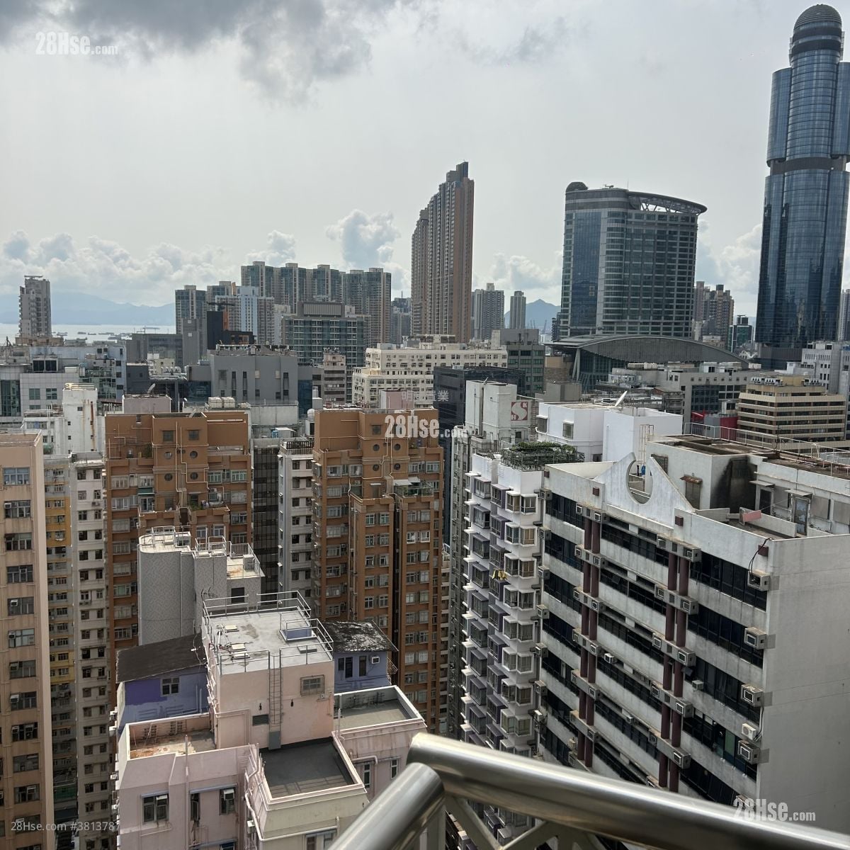 Paradise Square Rental 454 ft²