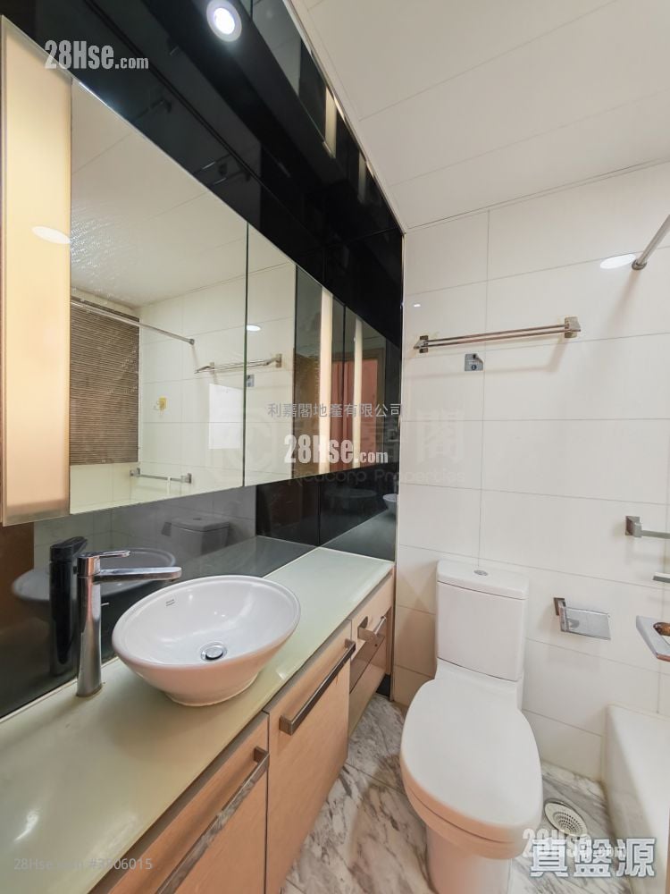 La Grove Sell 3 Bedrooms 807 ft²